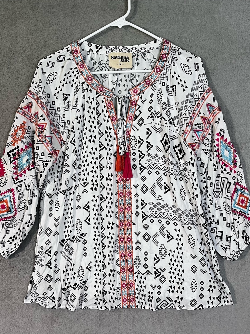 Savanna Jane White Embroidered Peasant Tunic Top Geometric Aztec Print
